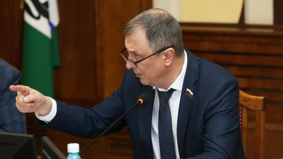 Председатель аграрного комитета Заксобрания Новосибирской области Денис Субботин (Фото: пресс-служба областного парламента)