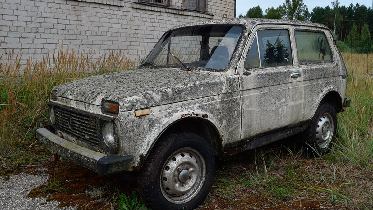 Lada никогда не умрет!» Реакция европейцев на найденную в гараже «Ниву» ::  Autonews