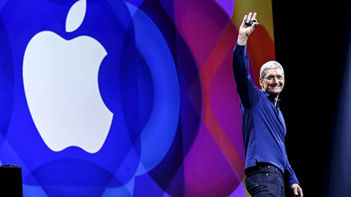 Глава Apple Тим Кук на ежегодной презентации. Архивное фото