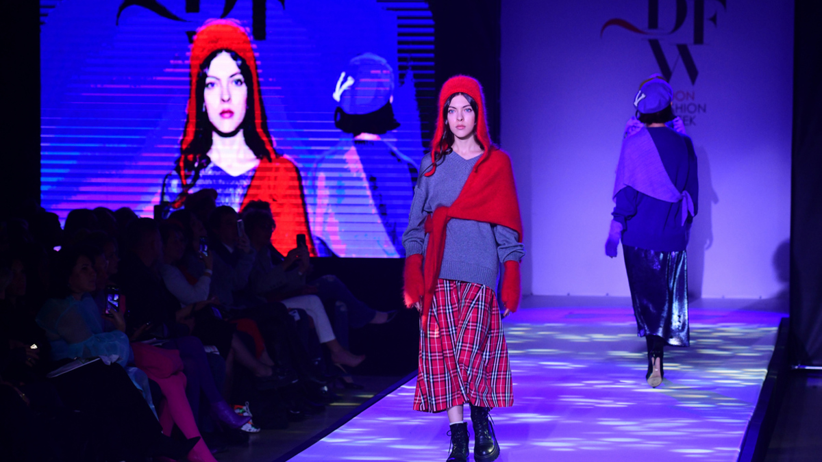 Фото: Фото: Глеб Садов. Показ коллекции «Семейные ценности» бренда Vicky Mails на Don Fashion Week-2023