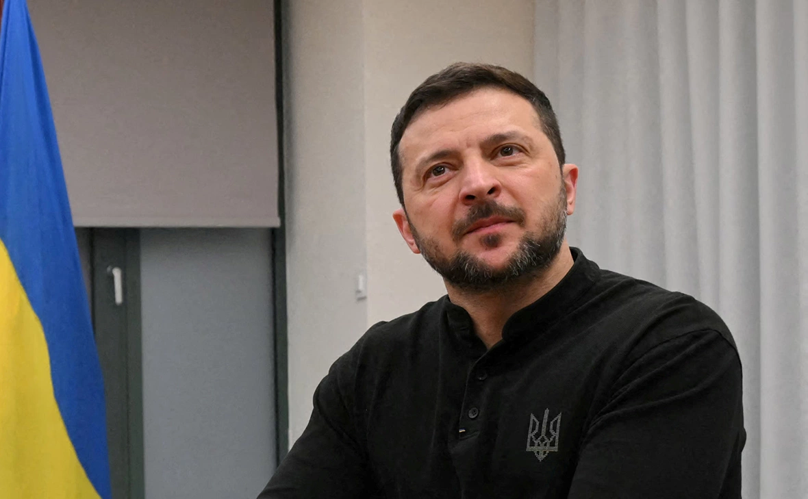 Nicolas Tucat / Reuters