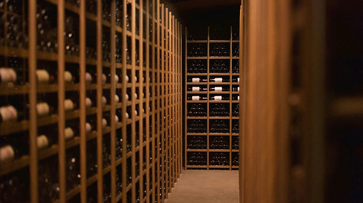 Коллекционеры и любители лучшего: как связаны вино и богатейшие люди мира