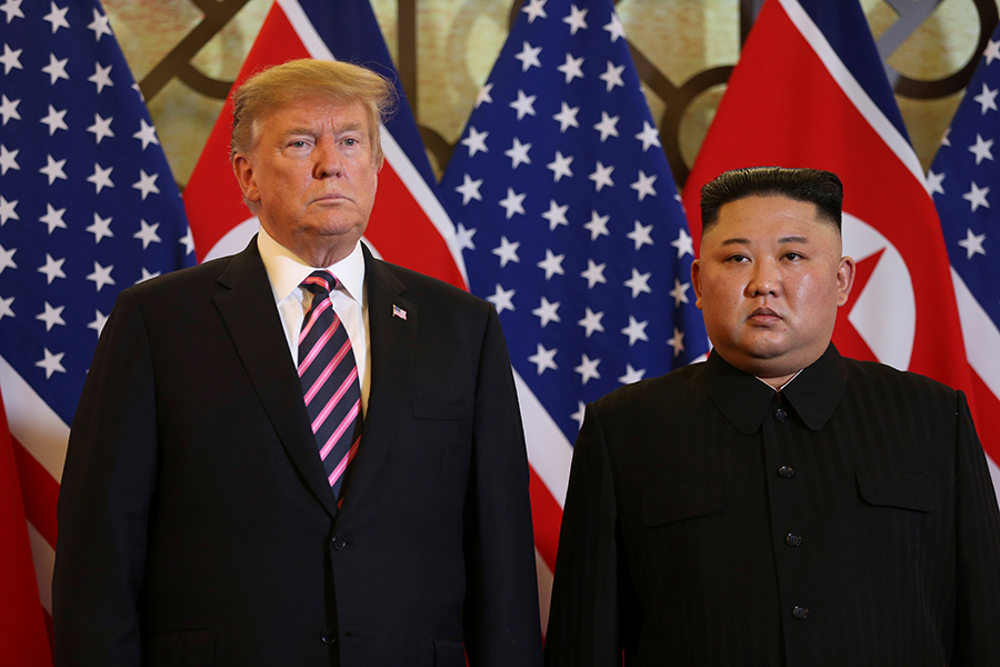 Предыдущая встреча Ким Чен Ын и Дональда Трампа состоялась 12 июня прошлого года в Сингапуре и стала первой в истории отношений США и КНДР. По итогам тогда была подписана совместная декларация о денуклеаризации Корейского полуострова

&nbsp;