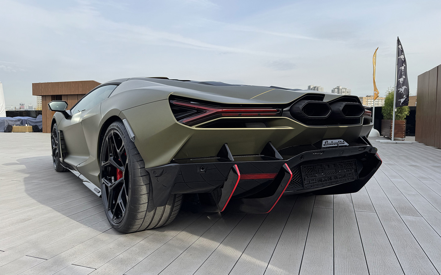 Lamborghini Revuelto
