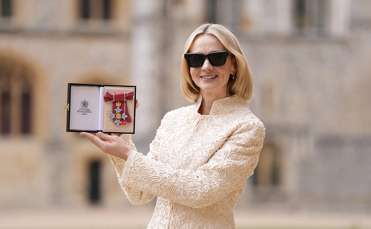 Andrew Matthews / Reuters