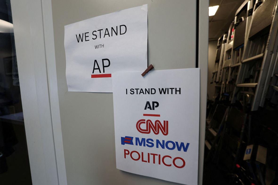 Kevin Lamarque / Reuters