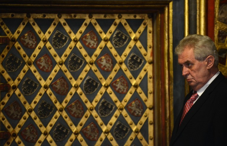 СМИ: Президент Чехии явился на официальное мероприятие подшофе