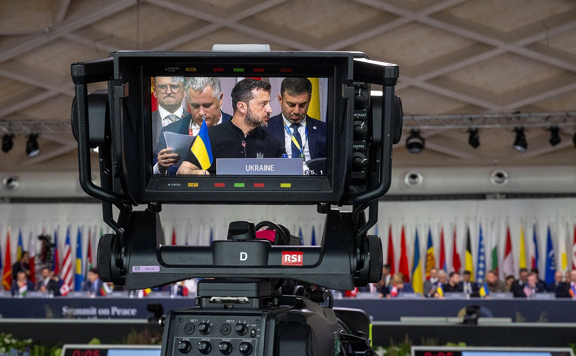 Urs Flueeler / Reuters