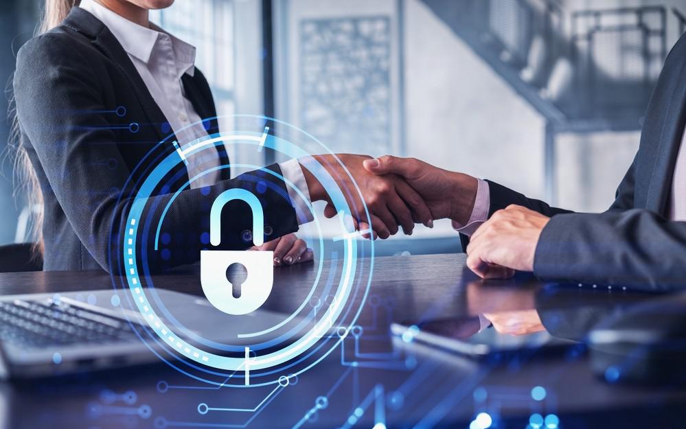 Кибербезопасность как услуга: почему бизнес отдает защиту на аутсорс