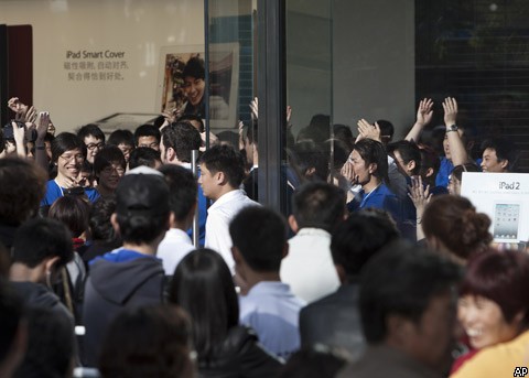 Начало продаж iPad2 в Китае едва не обернулось трагедией