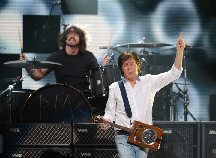 Пол Маккартни и Nirvana выступили с концертом в поддержку пострадавших от урагана "Сэнди"