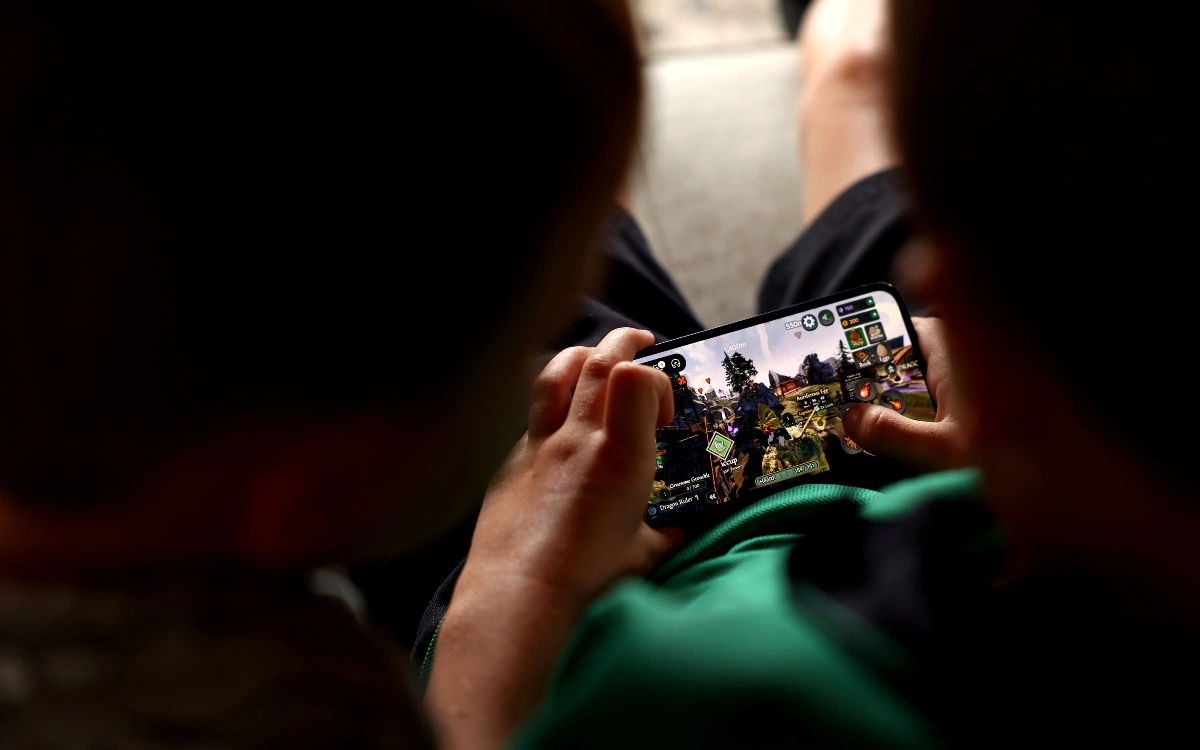 Подавляющая часть аудитории Roblox – дети и подростки