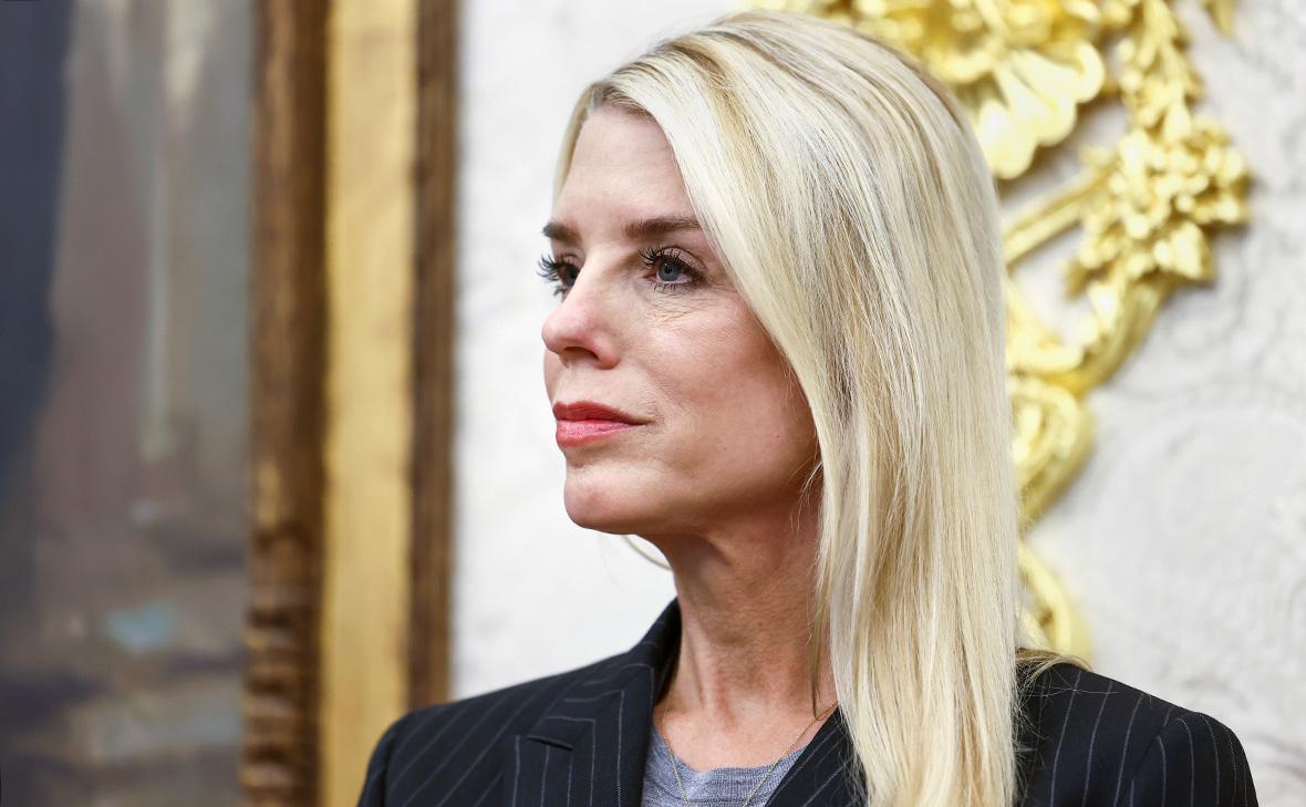 Памела Бонди