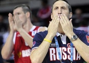 Российские баскетболисты выйдут на паркет с траурными повязками