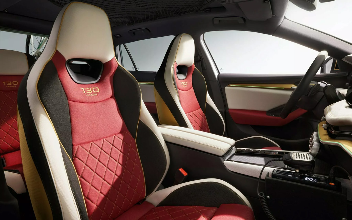 Skoda Superb L&K 130