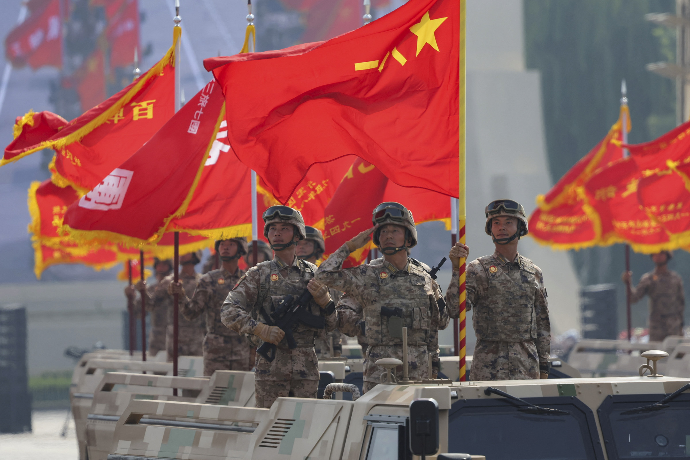 Расчеты китайских военнослужащих на параде в Пекине