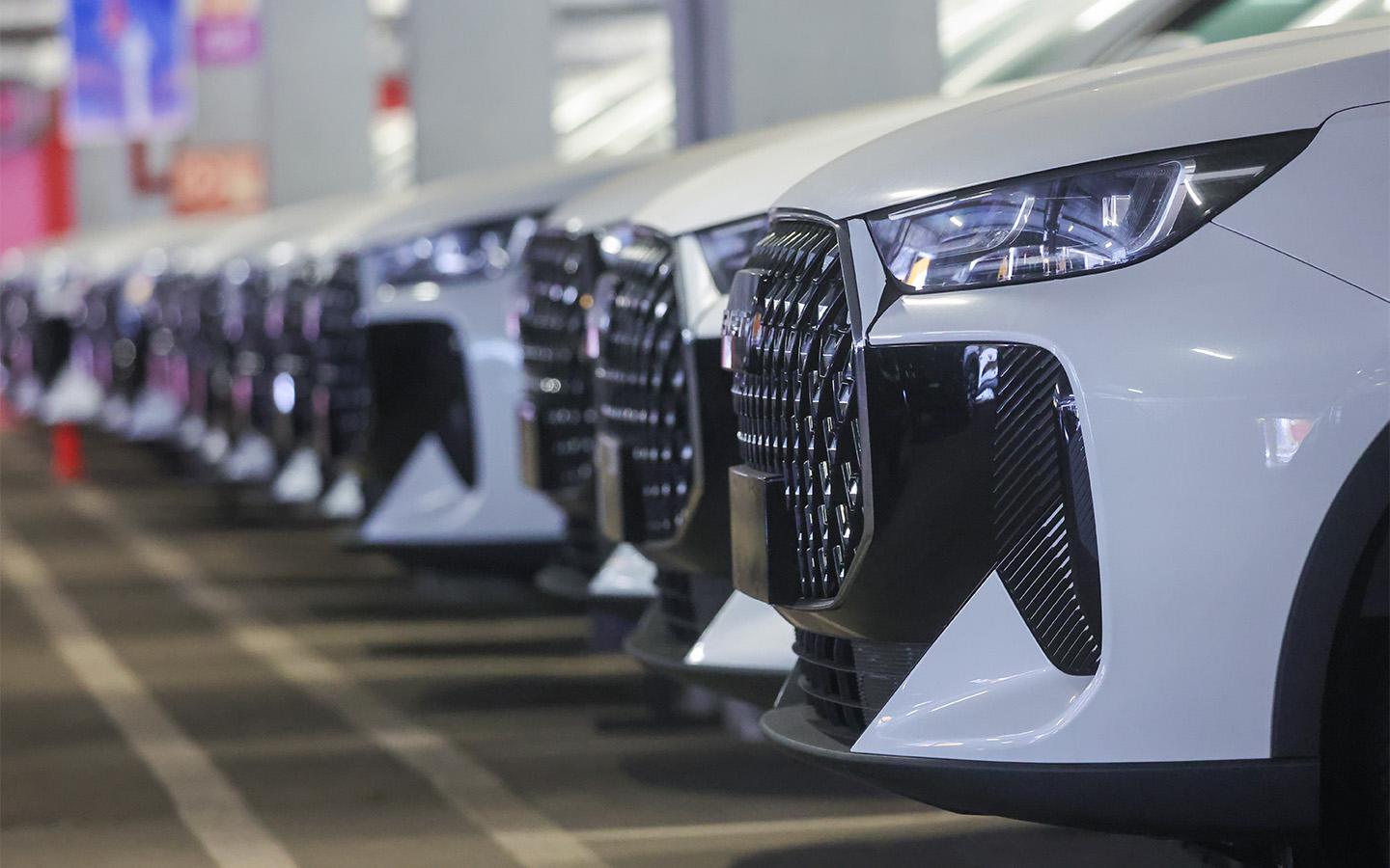 «Это сигнал». Эксперты — о последствиях снижения ставки ЦБ для авторынка