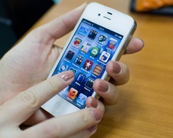 Роскомнадзор отрицает введение обязательной регистрации для "мощных" мобильников
