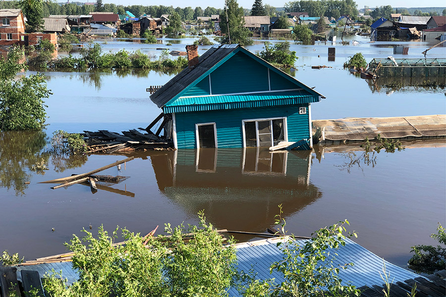 Вечером 1 июля началась эвакуация из города Канска Красноярского края. Там уровень воды в реке поднялся до 440&nbsp;см
&nbsp;