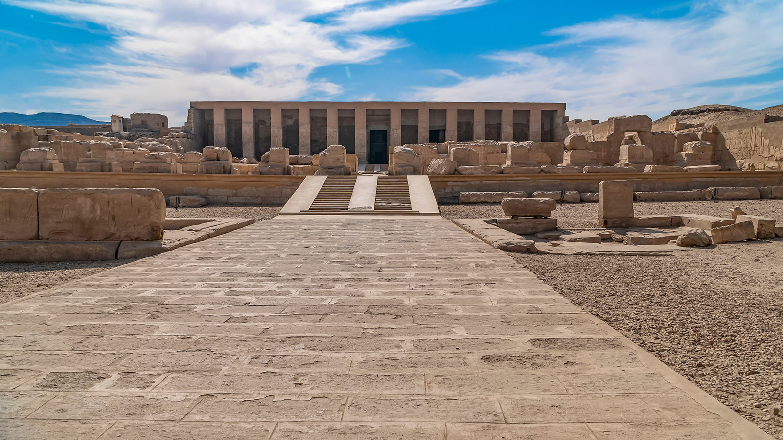 <p>Храм Сети I в египетском Абидосе&nbsp;</p>