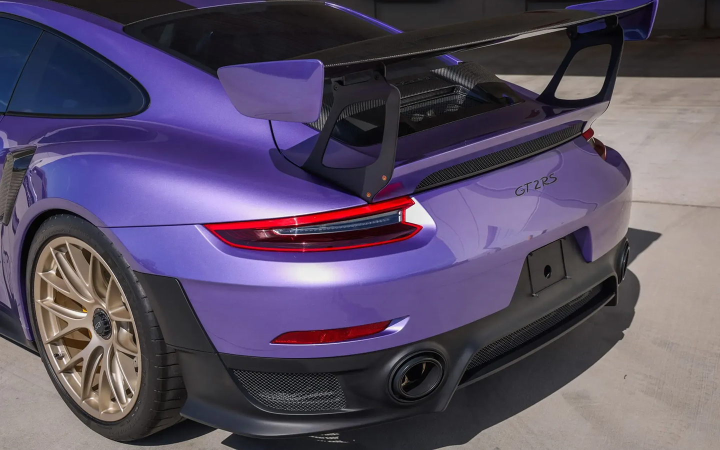 Porsche 911 GT2 RS