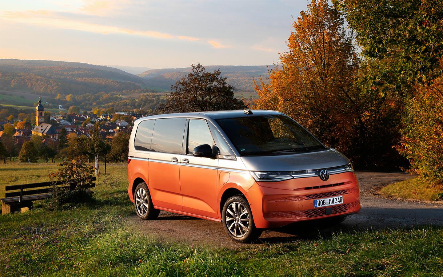 Российские дилеры привезли новые вэны Volkswagen Multivan T7