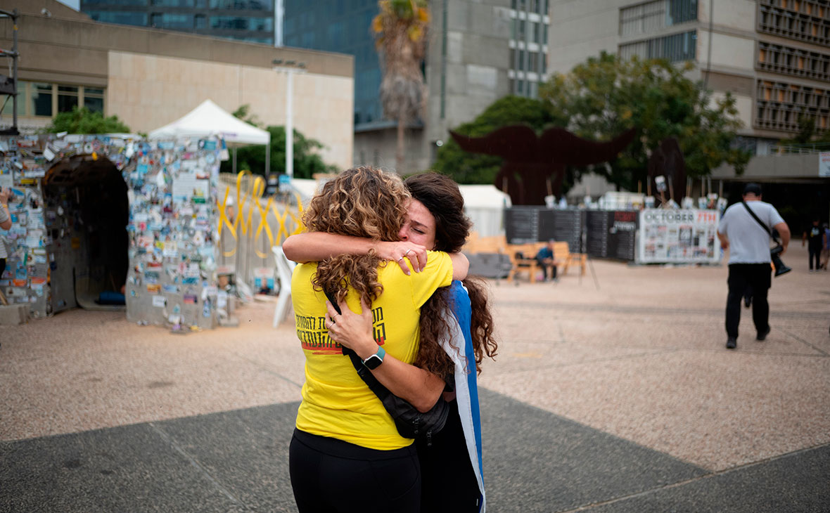 На момент достижения договоренностей в плену ХАМАС находятся 48 человек, предположительно лишь 20 из них живы.
