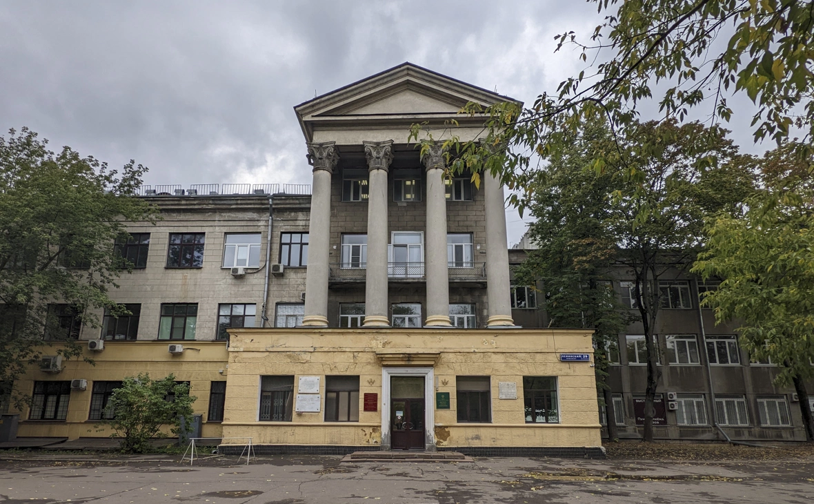 Vano111ru / Wikipedia