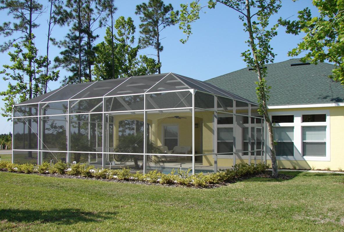 Важно продумать освещение, отопление и вентиляцию в полноценных зимних садах заранее