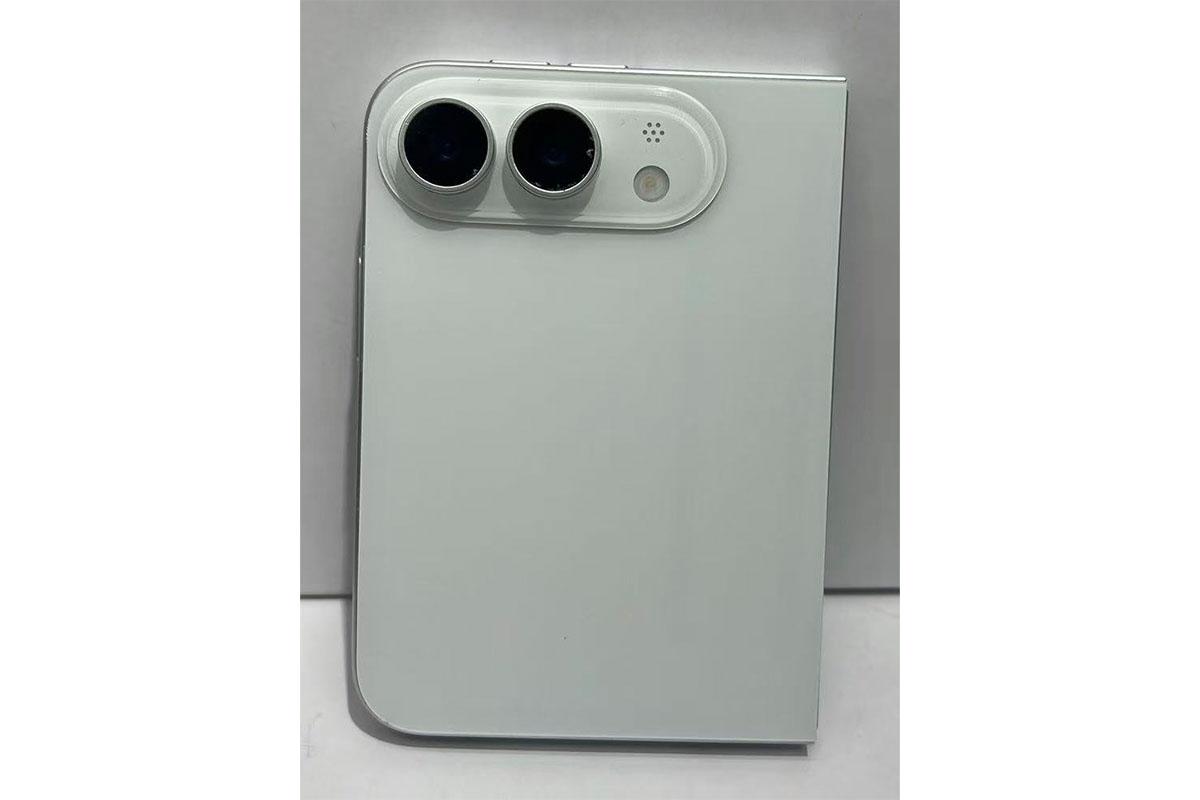 iPhone Fold