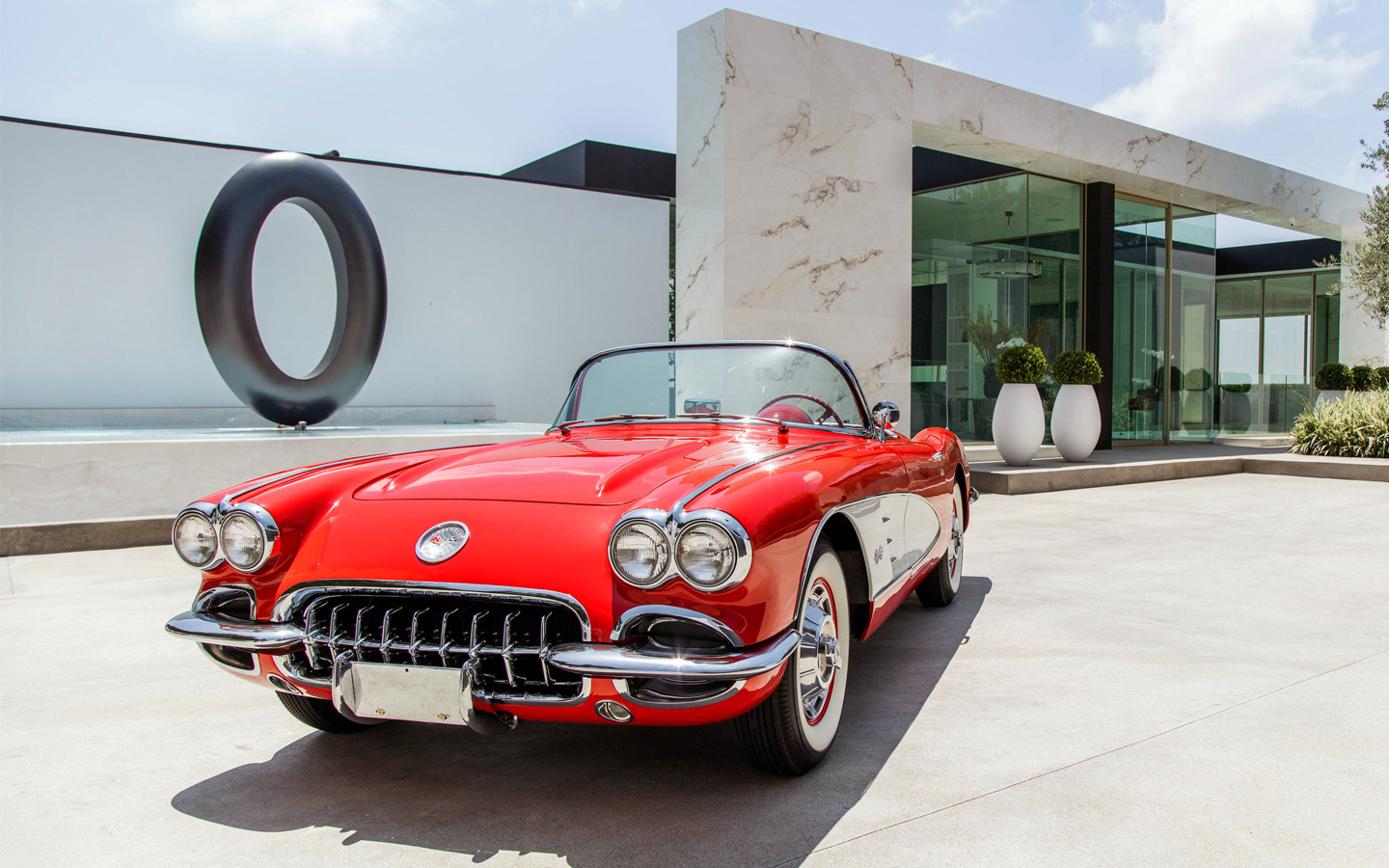 На Chevrolet Corvette C1 Джонни Депп ездил в фильме &laquo;Ромовый дневник&raquo;