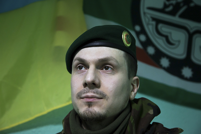 Адам Осмаев, лидер батальона&nbsp;им. Джохара Дудаева, в&nbsp;котором сражаются проукраински настроенные чеченцы
