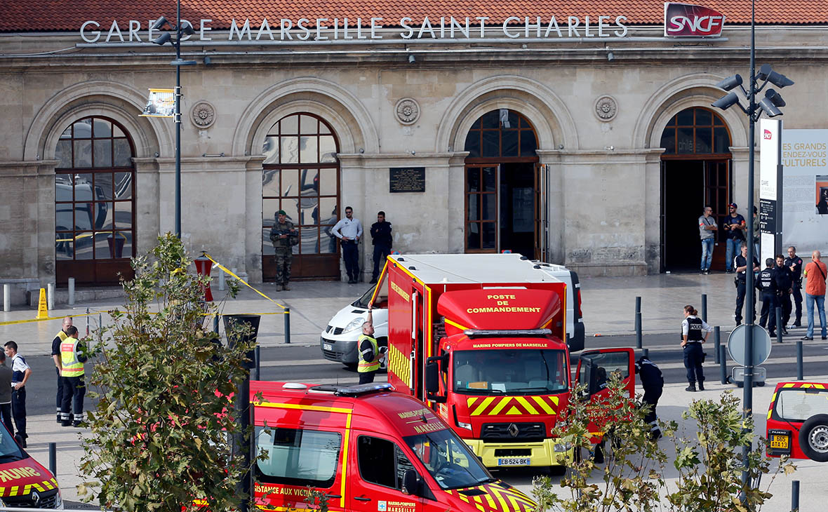 Вокзал в Марселе после нападения

