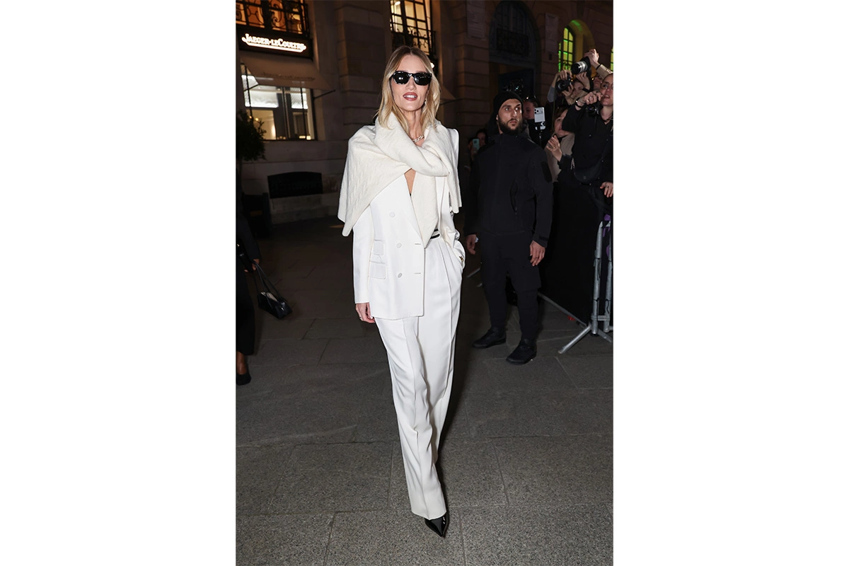 Рози Хантингтон-Уайтли на показе женской коллекции Том Форда осень—зима 2026/27 в рамках Недели моды в Париже