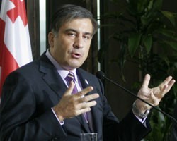 Партия М.Саакашвили объявила бойкот парламенту Грузии