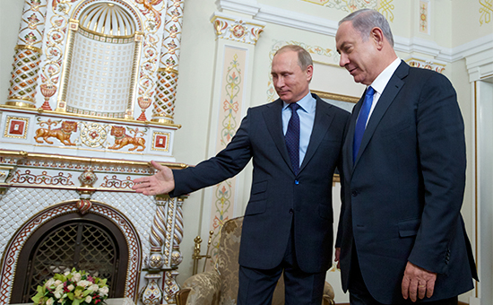 Президент России Владимир Путин и&nbsp;премьер-министр Израиля Биньямин Нетаньяху (слева направо) во&nbsp;время встречи в&nbsp;Ново-Огарево