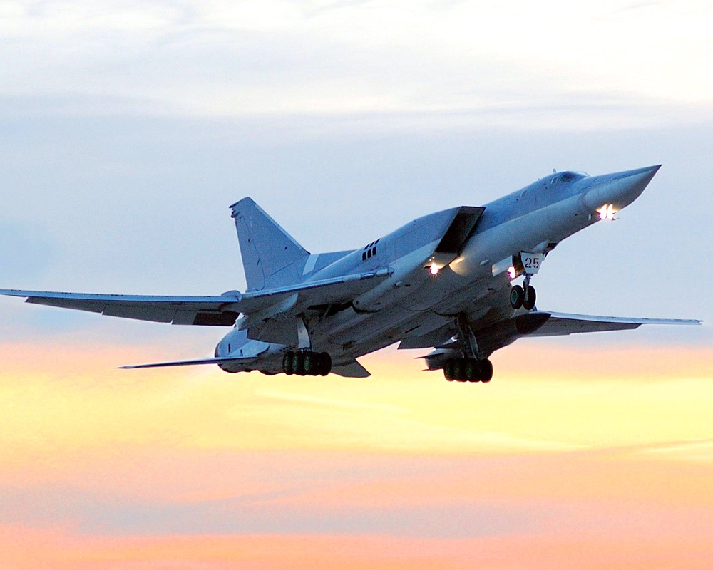 Бомбардировщик Ту-22