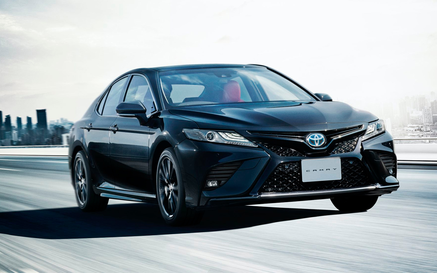 Toyota отметила 40-летие седана Camry особой версией :: Autonews