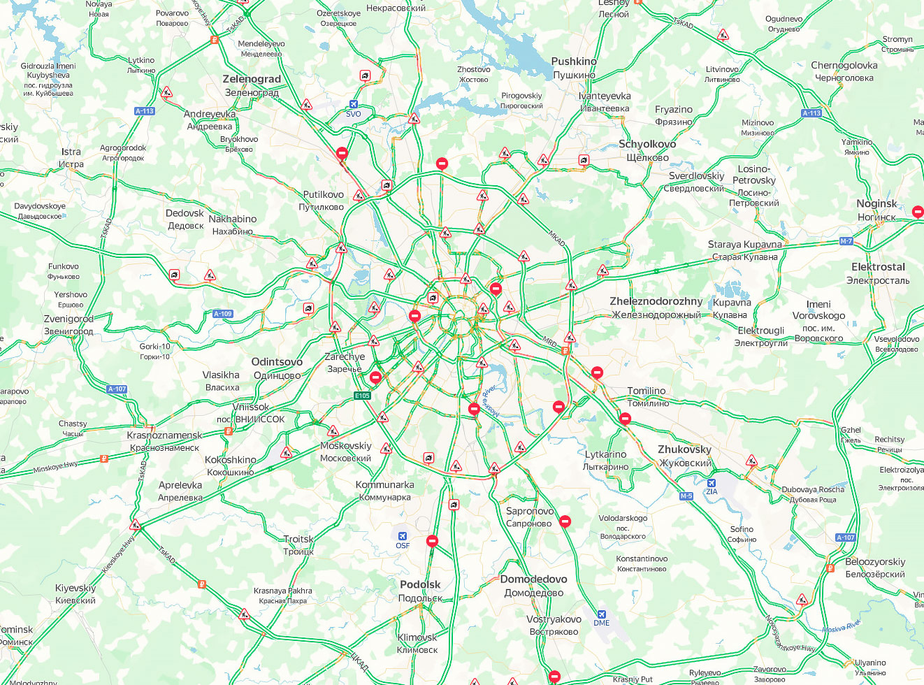 На въездах в Москву в 09:30 утра 26 июня наблюдались традиционные пробки почти на всех основных магистралях