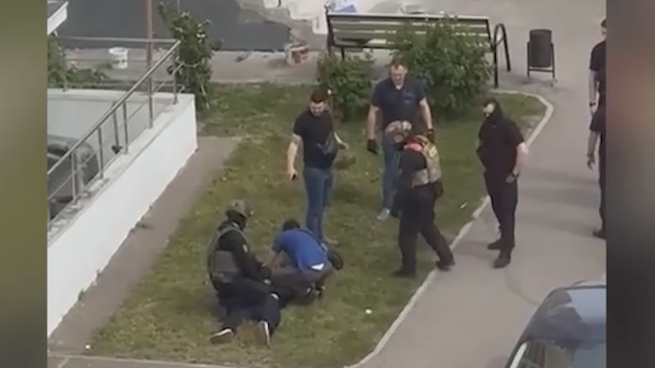 В Москве ограбление курьера с ₽127 млн закончилось стрельбой