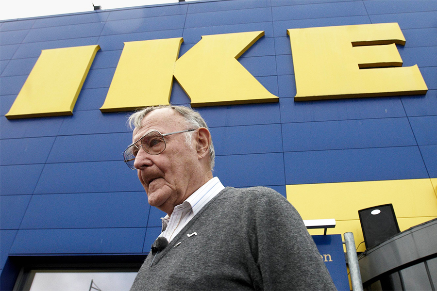 Основатель IKEA Ингвар Кампрад покинул пост гендиректора компании еще в 1986 году, а в 2014 году СМИ рассказали, что Кампрад в декабре 2013 года также оставил прочие должности, продолжив неофициально консультировать членов правления IKEA&nbsp;Group. Свои полномочия Кампрад передал троим сыновьям. Покинув родную Швецию из-за высоких налогов еще в 1973 году, Кампрад после ухода из компании весной 2014 года вернулся и поселился в Эльмхульте, где расположена штаб-квартира IKEA, а осенью 2015 года задекларировал в Швеции доход в размере 17,7 млн шведских крон (более $2 млн) и заплатил подоходный налог
