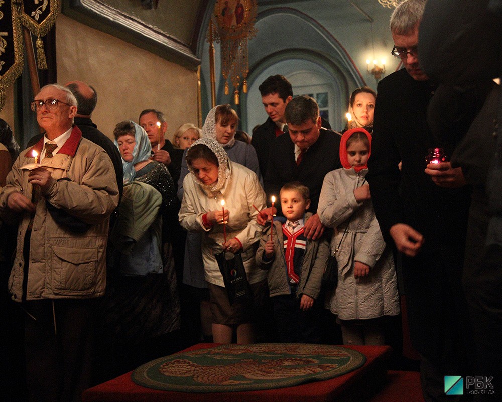 Пасха в Петропавловском соборе в Казани