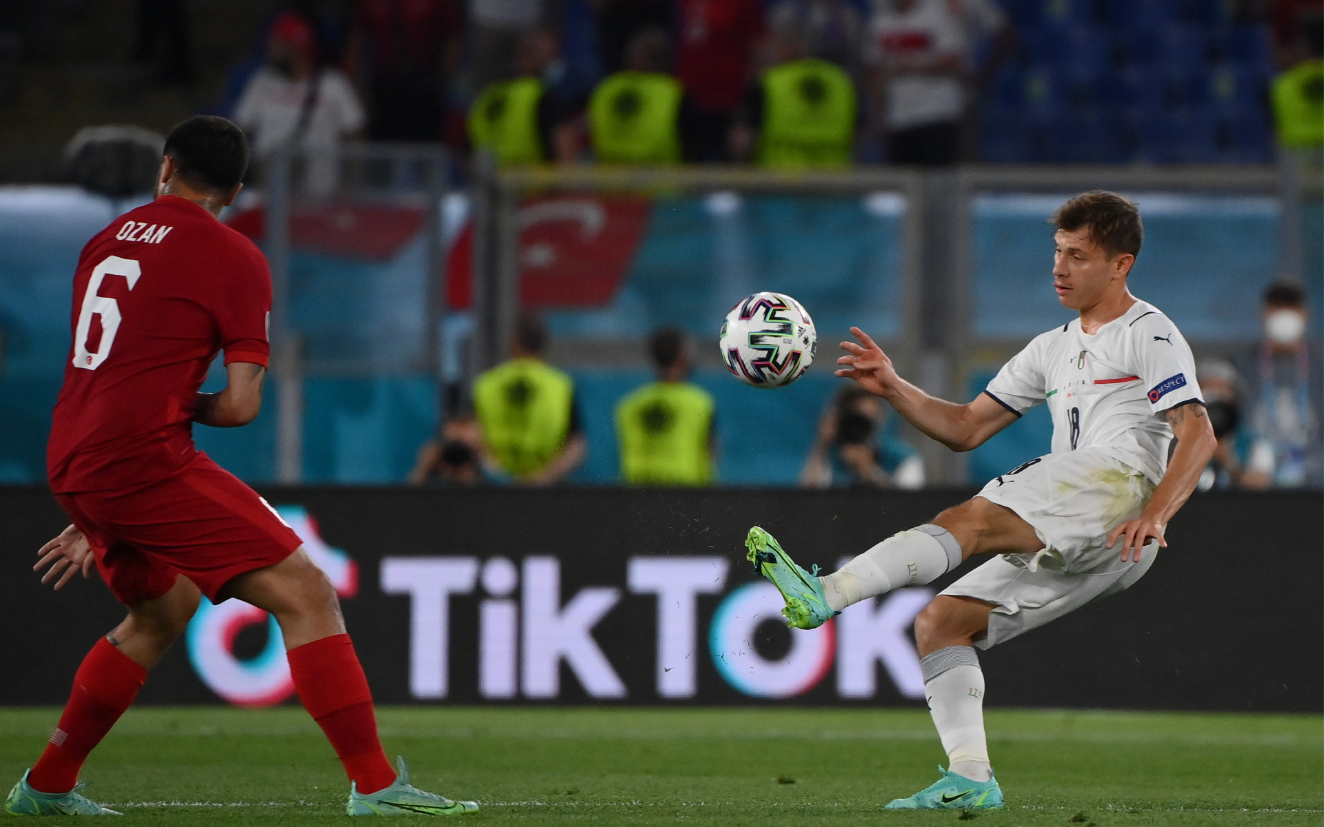 Матч открытия Евро закончился крупной победой сборной Италии над Турцией