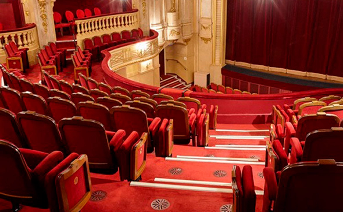 Bernard Richebe / theatreedouard7.com