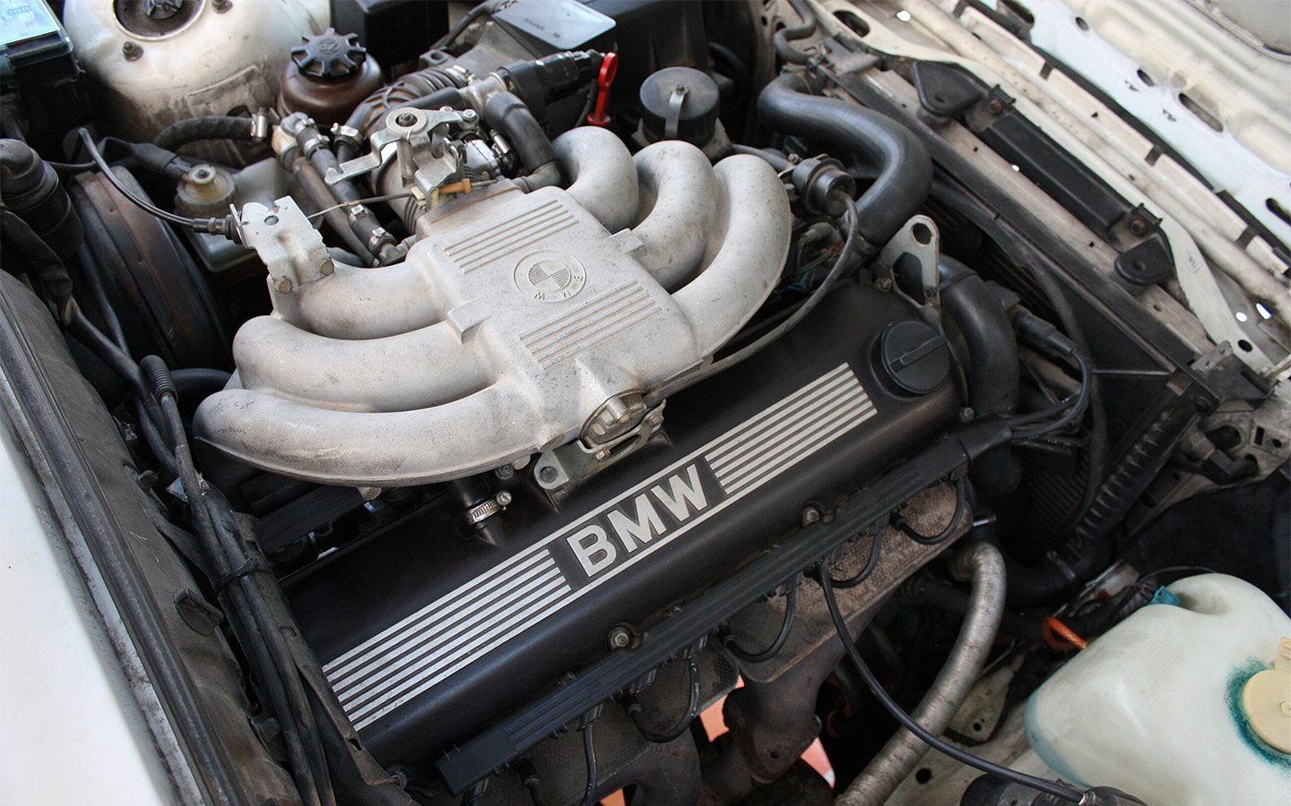 BMW 325iS