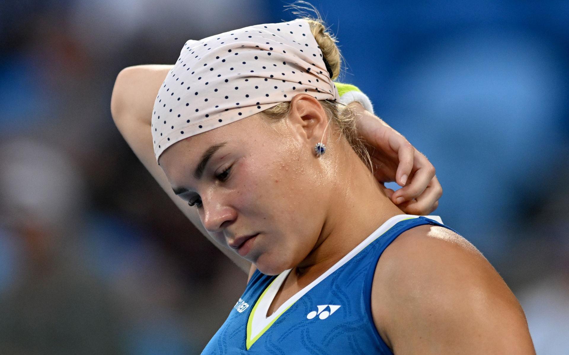 Шнайдер победила в первом круге теннисного турнира WTA-1000 в Дубае