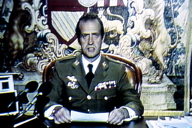 В 1981г. Хуан Карлос подавил попытку государственного переворота, устроенного военными, стремившимися восстановить франкистский режим.