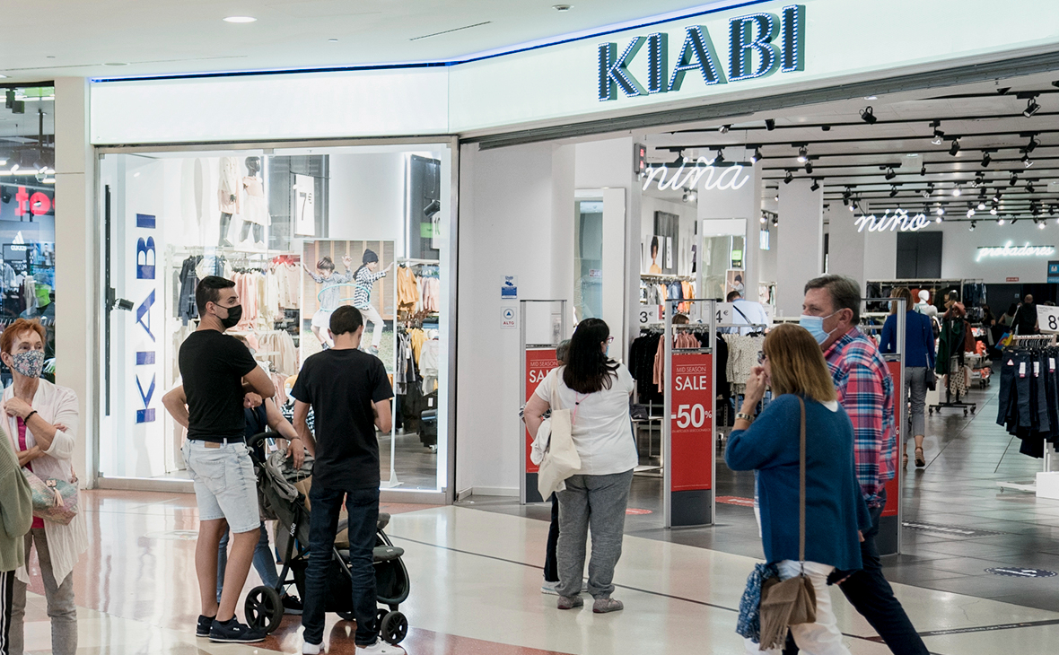 Владелец Auchan закроет французскую сеть магазинов одежды Kiabi в России