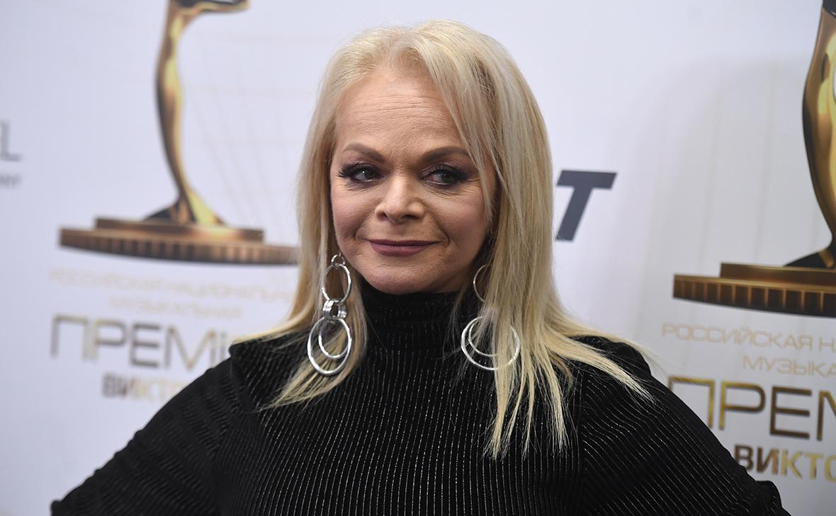 Лариса Долина