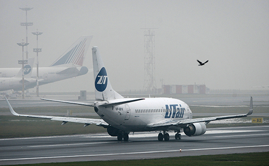 Самолет Boeing 737 авиакомпании UTair, архивное фото